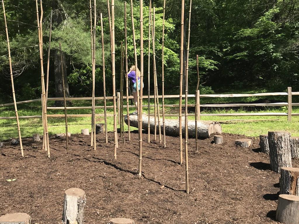 យុទ្ធសាស្ត្រការលេង: បង្កើនភាពច្នៃប្រឌិតតាមរយៈការលេង